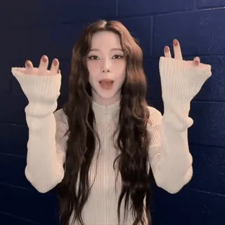 ✉️ 3a94ba8b 女性, 女の子, ロングヘア, ポートレート, 屋内, スタイル telegram sticker