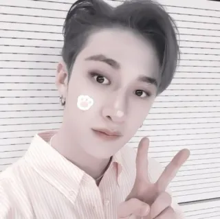 🍹 c332ea52 Osoba, Koreański, Idol, Mężczyzna, Pokój, Kawaii, Słodki whatsapp sticker