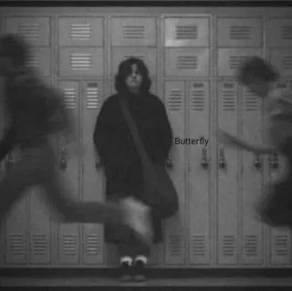 💜 fbecfdb9 Butterfly kupu-kupu, gembok, gadis, sekolah telegram sticker