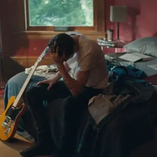 📚 245167e9 Mann, traurig, Gitarre, Schlafzimmer, Depression whatsapp sticker