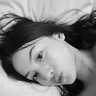 🍄 7be5a3d2 女人, 女孩, 肖像, 脸, 黑白, 单色 telegram sticker