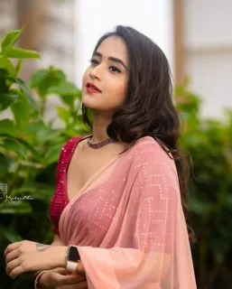 ❤️ 4ae9e975 femme, sari, indien, traditionnel, portrait, mode, beauté telegram sticker