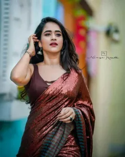 💖 923e0410 Niranjan Malakunte femme, sari, indien, mode, portrait, vêtement traditionnel telegram sticker