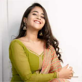 ❤️ 925a6623 femme, souriante, portrait, indienne, tenue traditionnelle, boucles d'oreilles telegram sticker