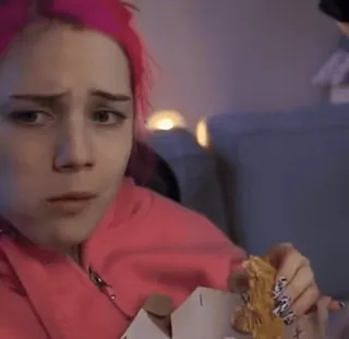 😋 aff6779e คน, ผู้หญิง, ผมสีชมพู, กิน, ขนม, ในร่ม telegram sticker