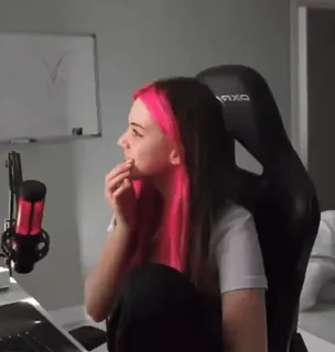 💋 8fa7131e telegram sticker