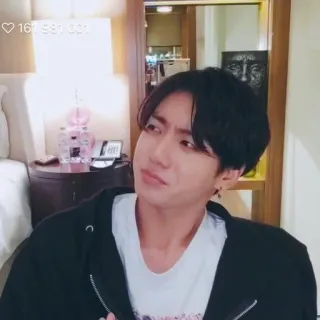 🥴 87618212 telegram sticker