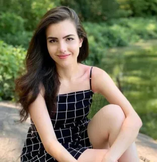 🤤 949f3442 ผู้หญิง, ชุดเดรส, ภาพเหมือน, ธรรมชาติ, ผู้หญิง, ยิ้ม telegram sticker