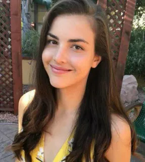 😋 c3c8e00d ผู้หญิง, ภาพเหมือน, ผู้หญิง, ผมสีน้ำตาลเข้ม, ยิ้ม, สวย, ใบหน้า telegram sticker