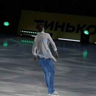 ✌️ 8c5af2cb patinação artística, atleta, performance, patinação artística telegram sticker