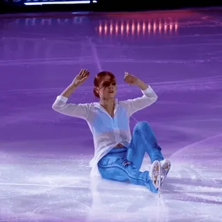 🌙 d12fd081 Patinagem no gelo, Patinagem artística, Mulher, Atleta, Gelo, Esporte telegram sticker