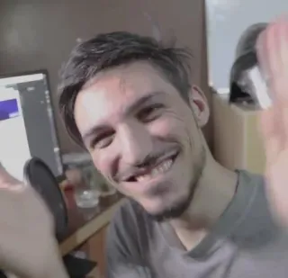 👏 54fdc3ec homme, personne, sourire, visage, intérieur whatsapp sticker