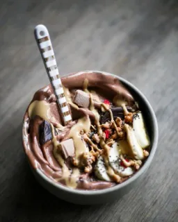 🍨 3448cfb5 đồ ăn, bát, khỏe mạnh, sô cô la, chuối, tráng miệng, thìa telegram sticker