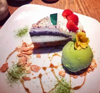 🍨 8859db00 tráng miệng, bánh ngọt, kem, đồ ăn, ngọt, dâu tây telegram sticker