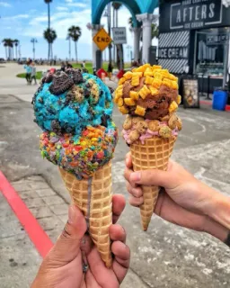 🍦 b9a326ef AFTERs ICE CREAM kem, món tráng miệng, đồ ăn, kẹo, bãi biển, California telegram sticker