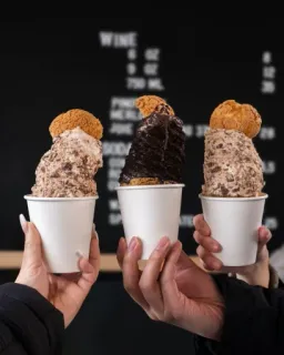 🍨 cd952502 WINE 6 OZ 8 9 OZ 12 750 ML 20 PINE 15 MERLO 12 JUICE 8 SODA 5 TEA 5 kem, tráng miệng, thức ăn, rượu vang, đồ uống, quán cà phê, đồ ăn vặt telegram sticker