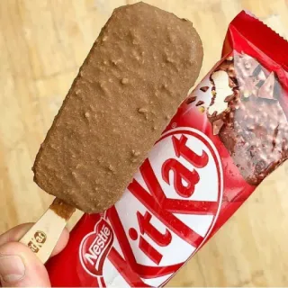 🍦 ffa20d98 KitKat, Nestle KitKat, sô cô la, kem, kem que, Nestlé, kẹo telegram sticker