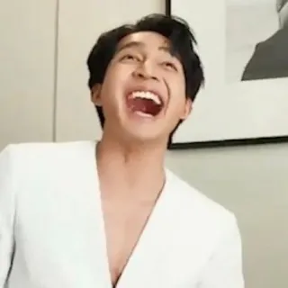 😂 720b863d pria, tertawa, potret, bahagia, setelan putih whatsapp sticker