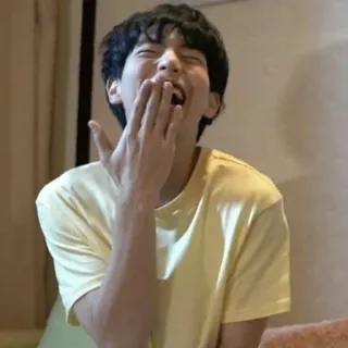 😂 a0291172 orang, pria, tertawa, kaos kuning whatsapp sticker