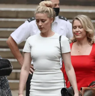 🎧 42c9a306 Amber Heard Schauspielerin, Promi, Porträt, Frau, Kleid, Person telegram sticker