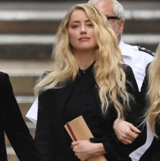 🎱 969b8ba5 Amber Heard Schauspielerin, blonde Haare, Porträt, Frau, Promi telegram sticker