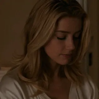 🥀 ea7c5482 Amber Heard aktris, wanita, pirang, potret telegram sticker