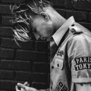 😔 0fd48677 PARIS
TOKYO 남자, 인물, 패션, 스타일, 재킷 telegram sticker