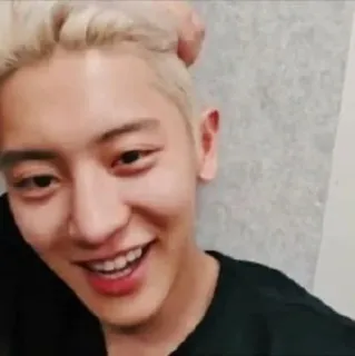 😉 1525c9d9 мужчина, улыбается, счастливый, человек, селфи telegram sticker