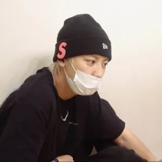 😟 2f7c27ec telegram sticker