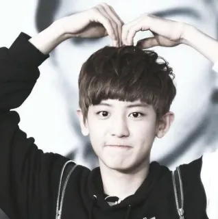 🤍 60942894 мужчина, человек, знаменитость, милый, сердце, молодежь telegram sticker