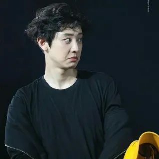 🤨 ebecd6f6 telegram sticker