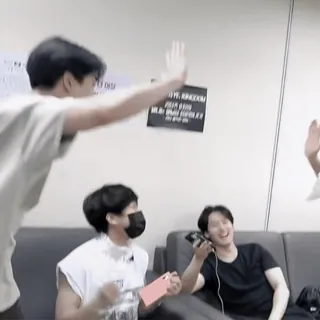 🎉 f37ce31e telegram sticker