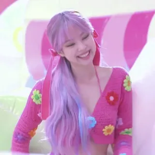 🐥 1ba2b9c0 女性, 笑顔, ピンク, 紫髪, 花, カラフル telegram sticker