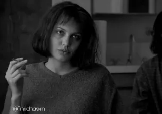 ➰ 3a46edcc @Tnnichawm angelina jolie, fumare, sigaretta, bianco e nero telegram sticker