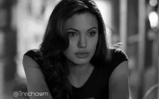 ➰ 6c55e23d @Tnrichawm angelina jolie, attrice, donna, ritratto, celebrità telegram sticker