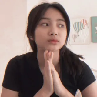 🎀 9b61b86b женщина, девушка, человек, портрет, в помещении, руки, лицо telegram sticker