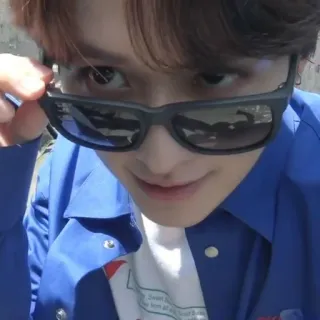 😏 0734fd0d Sweet like candy sonnenbrille, porträt, mann, mode whatsapp sticker