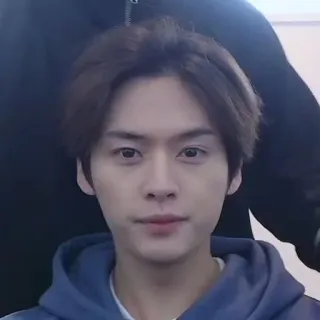 🤔 2fe4d3c9 Porträt, Person, Mann, Asiatisch, Hübsch, Kpop whatsapp sticker