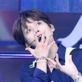 🤩 8211fda3 whatsapp sticker