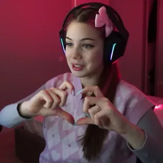 🤍 0cb595ea 女人, 心, 耳机, 蝴蝶结, 女孩, 手指, 手势, 可爱 telegram sticker