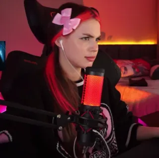 🤍 10c3dce0 telegram sticker