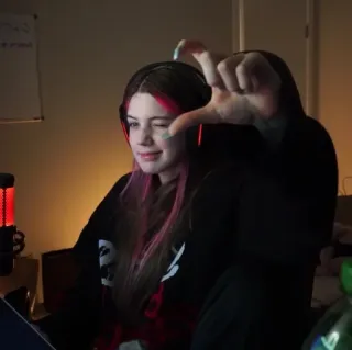 🤍 7143cb7b telegram sticker