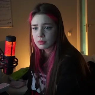 🤍 b2415837 telegram sticker