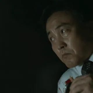 😋 8c33a240 кровь, травма, мужчина, серьезный whatsapp sticker