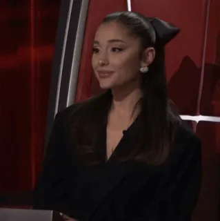 🌃 3f838782 Ariana Grande người nổi tiếng, ca sĩ, ngôi sao nhạc pop, phụ nữ, chân dung telegram sticker