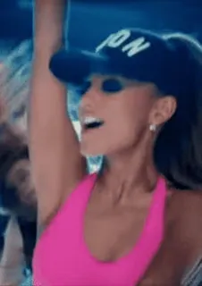 💎 7d015da4 Ariana Grande penyanyi, bintang pop, selebriti, wanita, atasan merah muda telegram sticker