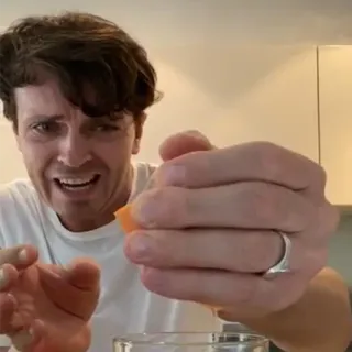 😖 9ea615c7 telegram sticker