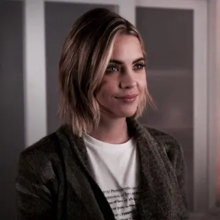 🦄 041dfe8f a passion of love, affection 女性, 人, ポートレート, 愛, 愛情 telegram sticker