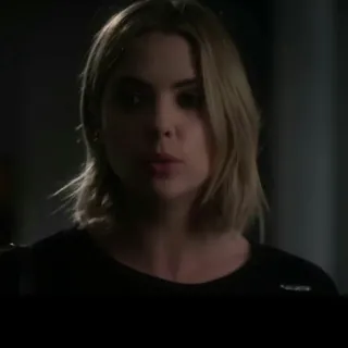 🍟 de3b32cd mujer, retrato, pelo rubio, persona, femenino telegram sticker