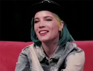 👼 0cb729bd Halsey penyanyi, musisi, selebriti, artis, wanita whatsapp sticker